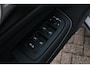Volvo V60 T6 Automaat Plug-in hybrid AWD Plus Dark |Semi Elektrische  trekhaak | Premium audio by Harman Kardon | Apple carplay/Android auto | Rondom zichtcamera  | Verwarmbare voorstoelen en achterbank | Verwarmbaar stuurwiel | Verwarmde voorruit |