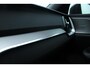 Volvo V60 T6 Automaat Plug-in hybrid AWD Plus Dark | Demo Deal | Semi Elektrische trekhaak | Premium audio by Harman Kardon | Apple carplay/Android auto | Rondom zichtcamera | Verwarmbare voorstoelen en achterbank | Verwarmbaar stuurwiel | Verwarmde voorruit |