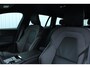 Volvo V60 T6 Automaat Plug-in hybrid AWD Plus Dark | Demo Deal | Semi Elektrische trekhaak | Premium audio by Harman Kardon | Apple carplay/Android auto | Rondom zichtcamera | Verwarmbare voorstoelen en achterbank | Verwarmbaar stuurwiel | Verwarmde voorruit |