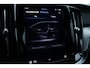 Volvo V60 T6 Automaat Plug-in hybrid AWD Plus Dark |Semi Elektrische trekhaak | Premium audio by Harman Kardon | Apple carplay/Android auto | Rondom zichtcamera | Verwarmbare voorstoelen en achterbank | Verwarmbaar stuurwiel | Verwarmde voorruit |