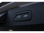 Volvo V60 T6 Automaat Plug-in hybrid AWD Plus Dark |Semi Elektrische  trekhaak | Premium audio by Harman Kardon | Apple carplay/Android auto | Rondom zichtcamera  | Verwarmbare voorstoelen en achterbank | Verwarmbaar stuurwiel | Verwarmde voorruit |
