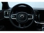 Volvo V60 2.0 T6 Plug-in hybrid AWD Plus Dark | Trekhaak | Premium audio by Harman Kardon | Apple carplay/Android auto | Rondom zichtcamera  | Verwarmbare voorstoelen en achterbank | Verwarmbaar stuurwiel | Verwarmde voorruit |