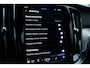 Volvo V60 T6 Automaat Plug-in hybrid AWD Plus Dark |Semi Elektrische  trekhaak | Premium audio by Harman Kardon | Apple carplay/Android auto | Rondom zichtcamera  | Verwarmbare voorstoelen en achterbank | Verwarmbaar stuurwiel | Verwarmde voorruit |
