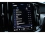 Volvo V60 T6 Automaat Plug-in hybrid AWD Plus Dark |Semi Elektrische  trekhaak | Premium audio by Harman Kardon | Apple carplay/Android auto | Rondom zichtcamera  | Verwarmbare voorstoelen en achterbank | Verwarmbaar stuurwiel | Verwarmde voorruit |