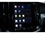 Volvo V60 T6 Automaat Plug-in hybrid AWD Plus Dark |Semi Elektrische  trekhaak | Premium audio by Harman Kardon | Apple carplay/Android auto | Rondom zichtcamera  | Verwarmbare voorstoelen en achterbank | Verwarmbaar stuurwiel | Verwarmde voorruit |