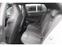 Volkswagen Golf 1.5 eTSI R-Line| Pano | HUD | HK | IQ | Elek trekhaak