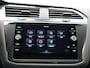 Volkswagen Tiguan 1.4 TSI eHybrid R-Line Business+ Automaat - ACC - IQ light - Panodak - Stoelverwarming - Lederen interieur
