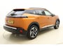 Peugeot e-2008 EV Allure Pack 50 kWh 100% Elektrisch | Camera | Navigatie | Lichtmetalen velgen | Stoelverwarming | Cruise Control | Airco | 3-D Instrumentenpaneel | Dealer onderhouden