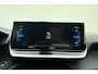 Peugeot e-2008 EV Allure Pack 50 kWh 100% Elektrisch | Camera | Navigatie | Lichtmetalen velgen | Stoelverwarming | Cruise Control | Airco | 3-D Instrumentenpaneel | Dealer onderhouden
