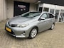 Toyota Auris Touring Sports 1.8 Hybrid Lease+ / PANODAK / ALU VELGEN / CAMERA / NAVI / DEALER SERVICED