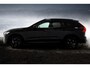 Volvo XC60 2.0 T8 AWD 335kW/456pk Aut8 MJ2026 Plug-in hybrid Ultra Black Edition LUCHTVERING + HARMAN/KARDON + PANORAMADAK + BLIS + STOELMASSAGE + PILOT ASSIST + STOELVERWARMING V&A + ADAPT.CRUISE + STUURVERWARMING + 360 CAMERA + PARKSENSOREN + 21" LM-VELGEN!!