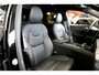 Volvo XC60 2.0 T8 AWD 335kW/456pk Aut8 MJ2026 Plug-in hybrid Ultra Black Edition LUCHTVERING + HARMAN/KARDON + PANORAMADAK + BLIS + STOELMASSAGE + PILOT ASSIST + STOELVERWARMING V&A + ADAPT.CRUISE + STUURVERWARMING + 360 CAMERA + PARKSENSOREN + 21" LM-VELGEN!!