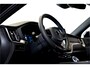 Volvo XC60 2.0 T8 AWD 335kW/456pk Aut8 MJ2026 Plug-in hybrid Ultra Black Edition LUCHTVERING + HARMAN/KARDON + PANORAMADAK + BLIS + STOELMASSAGE + PILOT ASSIST + STOELVERWARMING V&A + ADAPT.CRUISE + STUURVERWARMING + 360 CAMERA + PARKSENSOREN + 21" LM-VELGEN!!