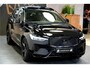 Volvo XC60 2.0 T8 AWD 335kW/456pk Aut8 MJ2026 Plug-in hybrid Ultra Black Edition LUCHTVERING + HARMAN/KARDON + PANORAMADAK + BLIS + STOELMASSAGE + PILOT ASSIST + STOELVERWARMING V&A + ADAPT.CRUISE + STUURVERWARMING + 360 CAMERA + PARKSENSOREN + 21" LM-VELGEN!!