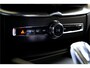 Volvo XC60 2.0 T8 AWD 335kW/456pk Aut8 MJ2026 Plug-in hybrid Ultra Black Edition LUCHTVERING + HARMAN/KARDON + PANORAMADAK + BLIS + STOELMASSAGE + PILOT ASSIST + STOELVERWARMING V&A + ADAPT.CRUISE + STUURVERWARMING + 360 CAMERA + PARKSENSOREN + 21" LM-VELGEN!!