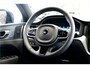 Volvo XC60 2.0 T8 AWD 335kW/456pk Aut8 MJ2026 Plug-in hybrid Ultra Black Edition LUCHTVERING + HARMAN/KARDON + PANORAMADAK + BLIS + STOELMASSAGE + PILOT ASSIST + STOELVERWARMING V&A + ADAPT.CRUISE + STUURVERWARMING + 360 CAMERA + PARKSENSOREN + 21" LM-VELGEN!!