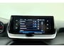 Peugeot 2008 1.2 PureTech Active Pack 100 PK | Handgeschakeld | Trekhaak | Navigatie | Climate Control | Bluetooth | Cruise Control | Licht Metalen Velgen | Stuurwielbediening | 1e eigenaar