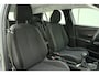 Peugeot 2008 1.2 PureTech Active Pack 100 PK | Handgeschakeld | Trekhaak | Navigatie | Climate Control | Bluetooth | Cruise Control | Licht Metalen Velgen | Stuurwielbediening | 1e eigenaar
