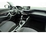 Peugeot 2008 1.2 PureTech Active Pack 100 PK | Handgeschakeld | Trekhaak | Navigatie | Climate Control | Bluetooth | Cruise Control | Licht Metalen Velgen | Stuurwielbediening | 1e eigenaar