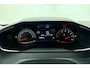 Peugeot 2008 1.2 PureTech Active Pack 100 PK | Handgeschakeld | Trekhaak | Navigatie | Climate Control | Bluetooth | Cruise Control | Licht Metalen Velgen | Stuurwielbediening | 1e eigenaar