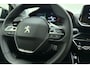 Peugeot 208 1.2 PureTech Allure Pack 100 PK | Handgeschakeld | Cruise Control | Airco | Stoelverwarming | Start/stop | Camera | Licht Metalen Velgen | 1e eigenaar