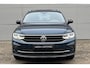Volkswagen Tiguan 1.5 TSI R-Line Business+ / Facelift Model / Standkachel / Navigatie / Dode Hoek detectie / Electrische trekhaak / Automatisch inparkeren / Keyless Entry & Keyless start / Stoelverwarming voor / Electrisch uitklapbare trekhaak / Digitaal dashboard /