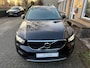 Volvo XC40 1.5 T2 Momentum Business Leder/ Panoramadak / Camera