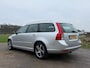 Volvo V50 2.0 Classic / Leder / Clima / Stoelverwarming / Xenon / Trekhaak / 17" Velgen / PDC / Cruise / LED /