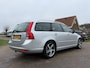 Volvo V50 2.0 Classic / Leder / Clima / Stoelverwarming / Xenon / Trekhaak / 17" Velgen / PDC / Cruise / LED /