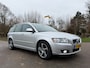 Volvo V50 2.0 Classic / Leder / Clima / Stoelverwarming / Xenon / Trekhaak / 17" Velgen / PDC / Cruise / LED /