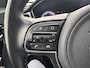 Kia Niro 1.6 GDi Hybrid DynamicLine Trekhaak | Stoelverwarming | Camera | Carplay | 16" Lichtmetaal | Leder/Stof | Adaptieve Cruise | Achteruitrijcamera | Airco (automatisch) | Apple Carplay/Android Auto|telefoonintegratie premium