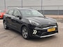 Kia Niro 1.6 GDi Hybrid DynamicLine Trekhaak | Stoelverwarming | Camera | Carplay | 16" Lichtmetaal | Leder/Stof | Adaptieve Cruise | Achteruitrijcamera | Airco (automatisch) | Apple Carplay/Android Auto|telefoonintegratie premium
