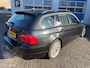 BMW 3-Serie Touring 318i High Executive Nw distributie