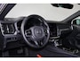 Volvo V60 2.0 T6 Plug-in hybrid AWD Plus Dark - IntelliSafe Assist & Surround - 360º Camera - Harman/Kardon audio - Adaptieve LED koplampen - Verwarmde voorstoelen, stuur - Parkeersensoren voor & achter - Elektr. bedienb. voorstoelen met geheugen - Extra getint glas - Elektr. inklapbare trekhaak - 18' LMV