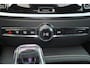 Volvo V60 2.0 T6 Plug-in hybrid AWD Plus Dark - IntelliSafe Assist & Surround - 360º Camera - Harman/Kardon audio - Adaptieve LED koplampen - Verwarmde voorstoelen, stuur - Parkeersensoren voor & achter - Elektr. bedienb. voorstoelen met geheugen - Extra getint glas - Elektr. inklapbare trekhaak - 18' LMV
