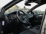 Volkswagen Golf 1.5 TSI 150 PK DSG 3x R-Line Panoramadak Virtual Cockpit LED Camera Keyless Sfeerverlichting Stoelverwarming Navigatie Apple CarPlay Android Auto