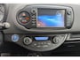 Toyota Yaris 1.5 Hybrid Dynamic Clima, Getint glas ,LM velgen, Metallic lak, Bluetooth, Navi, Dealer onderhouden