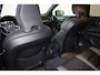 Volvo V60 T4 R-Design - Panorama/schuifdak - IntelliSafe Assist & Surround - Camera achter - DAB+ - Harman/Kardon audio - Adaptieve LED koplampen - Verwarmde voorstoelen, stuur & achterbank - Parkeersensoren voor & achter - Harmon Kardon Audio - Voorruitverwarming - Extra getint glas - Elektr. inklapbare trekhaak - 19' LMV
