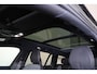 Volvo V60 T4 R-Design - Panorama/schuifdak - IntelliSafe Assist & Surround - Camera achter - DAB+ - Harman/Kardon audio - Adaptieve LED koplampen - Verwarmde voorstoelen, stuur & achterbank - Parkeersensoren voor & achter - Harmon Kardon Audio - Voorruitverwarming - Extra getint glas - Elektr. inklapbare trekhaak - 19' LMV