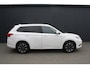 Mitsubishi Outlander 2.0 PHEV Executive Edition - LEDER - NAVIGATIE- CAMERA - PDC