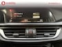 Alfa Romeo Stelvio 2.0 T AWD B-Tech Automaat Trekhaak 2.300kg | Leer | Achteruitrijcamera | Stoel/Stuurwielverwarming | DAB