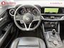 Alfa Romeo Stelvio 2.0 T AWD B-Tech Automaat Trekhaak 2.300kg | Leer | Achteruitrijcamera | Stoel/Stuurwielverwarming | DAB