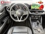 Alfa Romeo Stelvio 2.0 T AWD B-Tech Automaat Trekhaak 2.300kg | Leer | Achteruitrijcamera | Stoel/Stuurwielverwarming | DAB