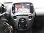 Toyota Aygo 1.0 VVT-i x-play | Airco | Apple Carplay | Parkeercamera | Incl. Garantie | LED Dagrijverlichting |