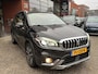 Suzuki S-Cross 1.0 Boosterjet Rhino // CAMERA // CLIMA // CRUISE // NAVI // TREKHAAK // APPLE CARPLAY - ANDROID AUTO // STOELVERWARMING //