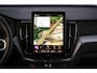 Volvo XC60 2.0 T6 Plug-in hybrid AWD Essential | Facelift | Adaptieve Cruise Control | Trekhaak | Climate | Driver Assist | Getint glas | 22" | Fiscaal 66824 |