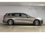 Volvo V60 T5 250PK Momentum / Navigatie / Achteruitrijcamera / Climate Control / Trekhaak, Parkeersensoren / 18'' LM Velgen /