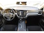 Volvo V60 T5 250PK Momentum / Navigatie / Achteruitrijcamera / Climate Control / Trekhaak, Parkeersensoren / 18'' LM Velgen /