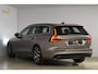 Volvo V60 T5 250PK Momentum / Navigatie / Achteruitrijcamera / Climate Control / Trekhaak, Parkeersensoren / 18'' LM Velgen /