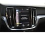 Volvo V60 T5 250PK Momentum / Navigatie / Achteruitrijcamera / Climate Control / Trekhaak, Parkeersensoren / 18'' LM Velgen /